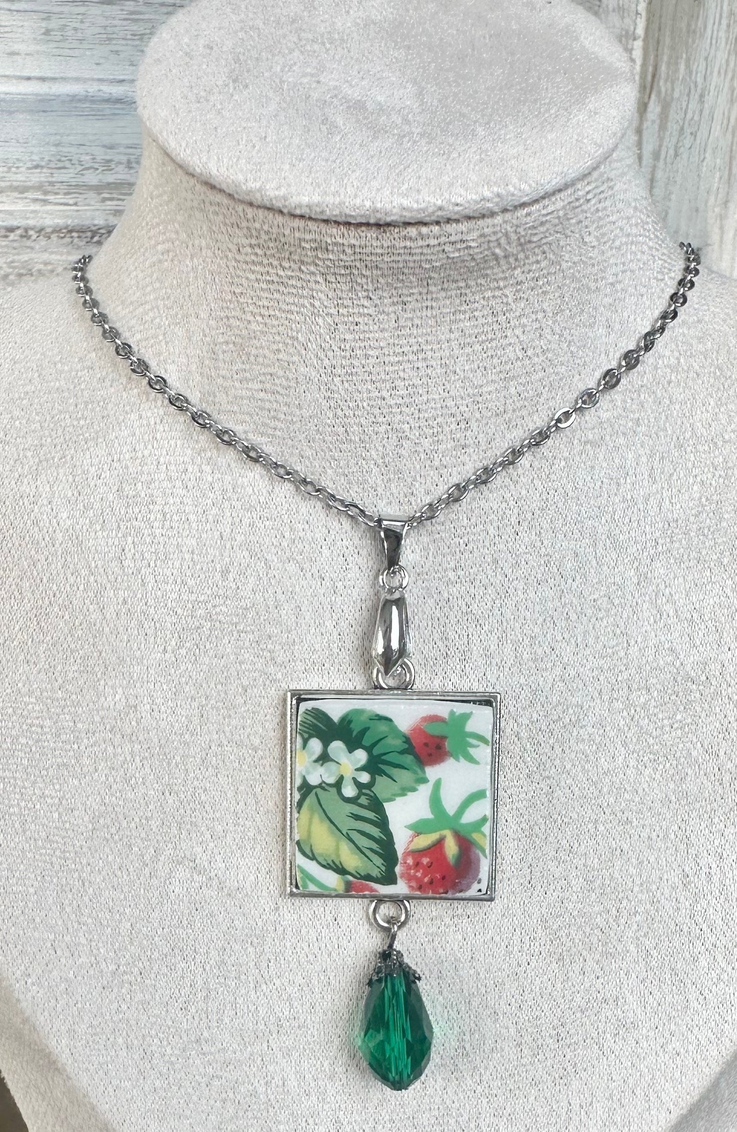 Vintage Tabletops Unlimited Very Strawberry Plate Broken China Necklace