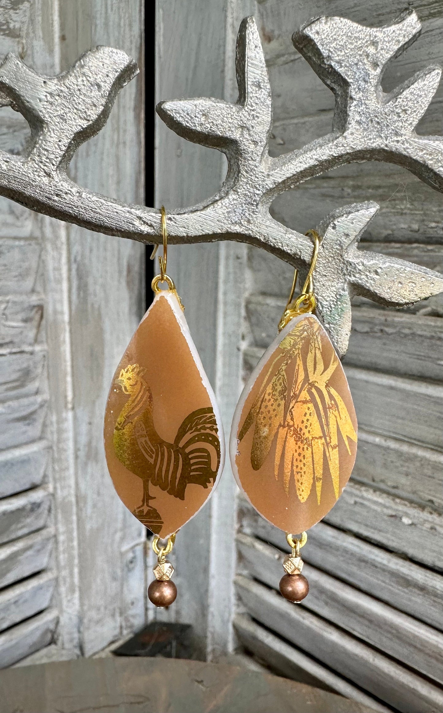 Vintage Pyrex Early American Broken China Jewelry: Upcycled Elegance Earrings