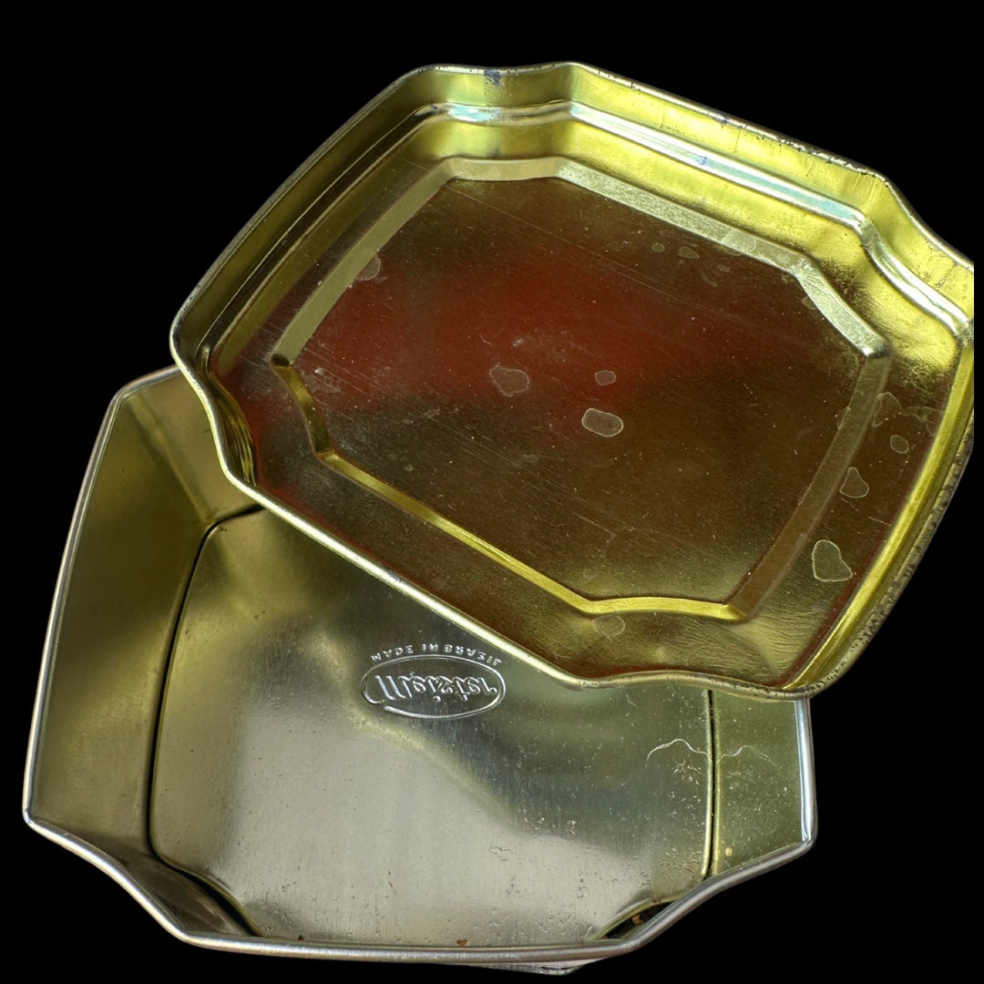 Vintage Meister Brazil 8 Sided Cupid Cherubs in Garden Couple Decorative Lid Tin
