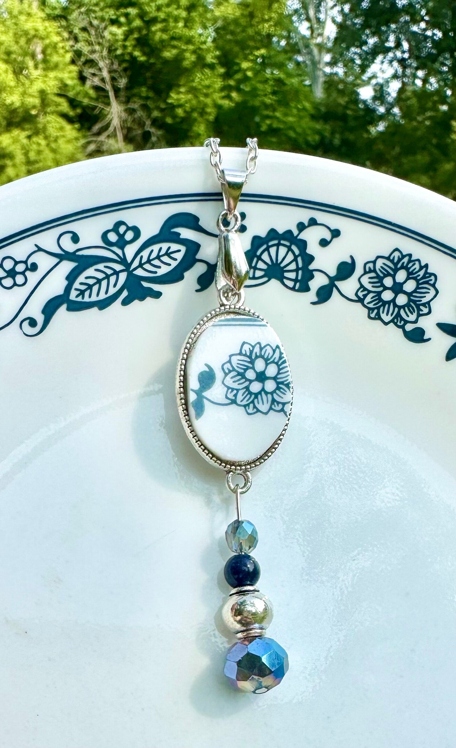 Beautiful one of a kind 1970s Correlle Old Town Blue, Onion Pattern Pendant necklace with silver findings and glass beads