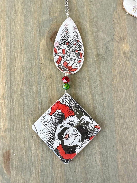 Dr. Seuss How the Grinch Stole Christmas statement necklace