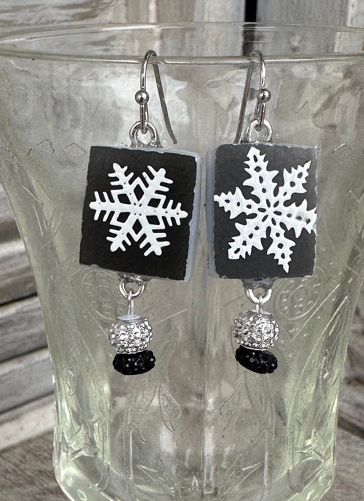 Beautiful 1950s Pyrex Snowflake on Charcoal stainless steel stud square earrings with glass beads