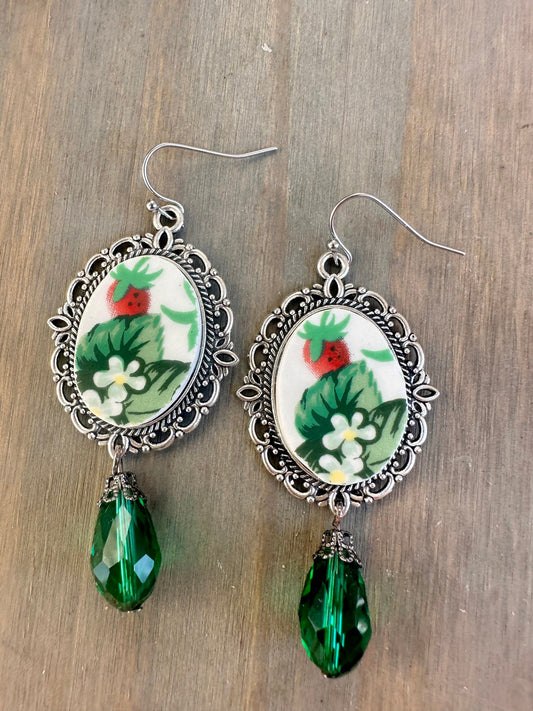 Vintage Tabletops Unlimited Very Strawberry Plate Broken China Earrings