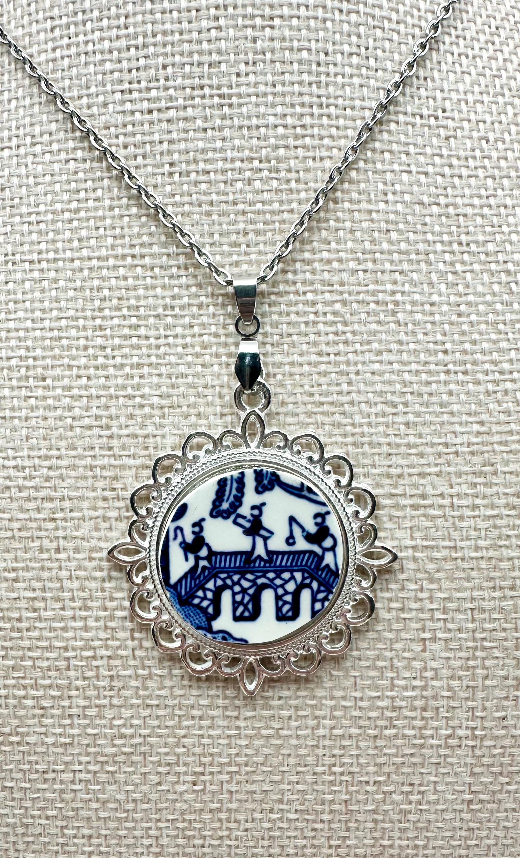 Antique Churchill England Blue Willow Broken China silver necklace blue and white